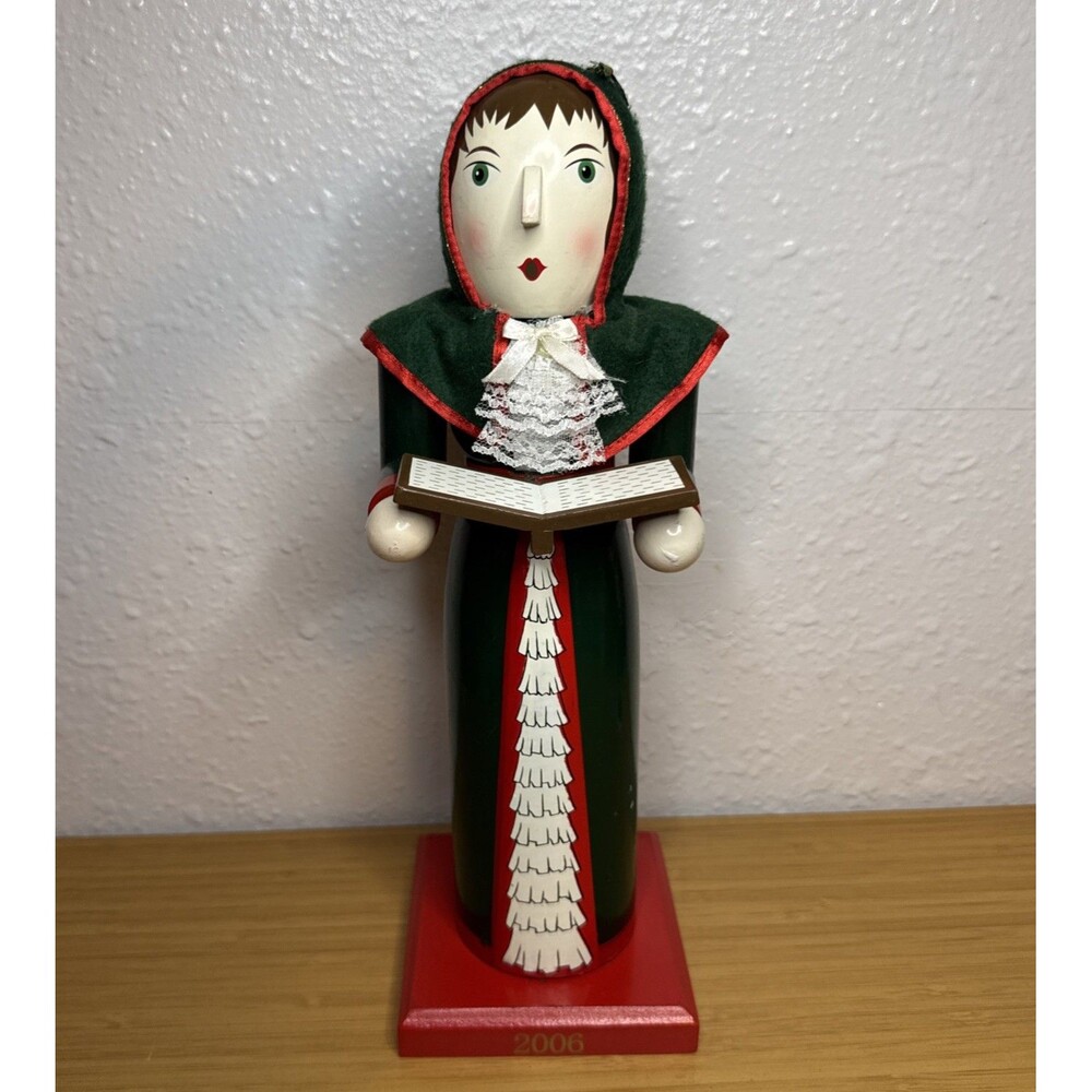 Vintage 2006 Wooden Caroler Nutcracker Woman Christmas Choir Singer Green Cape